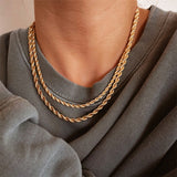 Olivia Knot Halsband
