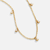 Halsband med pärlor
